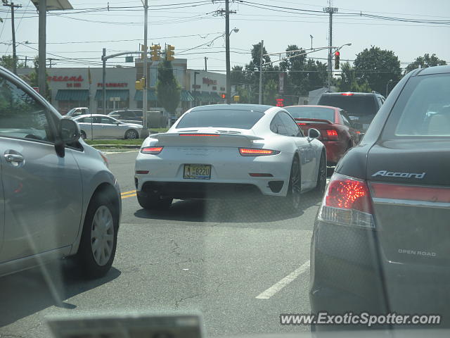 Porsche 911 Turbo spotted in Edison, New Jersey
