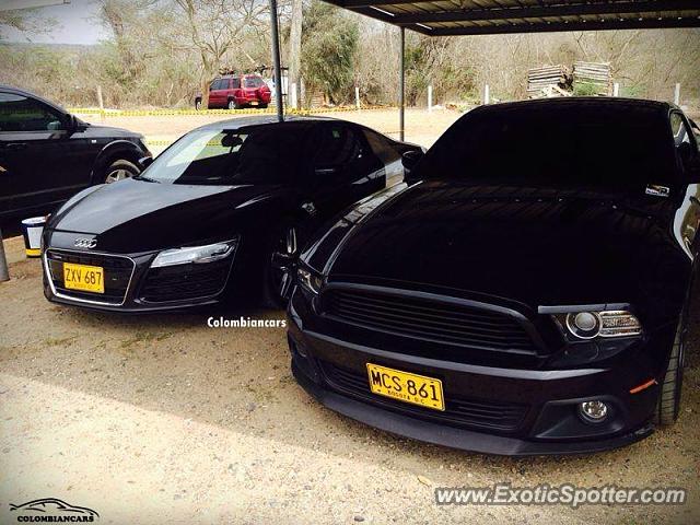 Audi R8 spotted in Bogota, Colombia