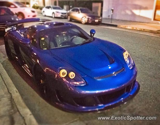 Porsche Carrera GT spotted in Beverly Hills, California