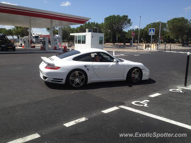Porsche 911 Turbo spotted in A9 Highway, France