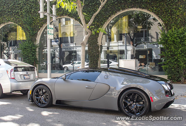 Bugatti Veyron spotted in Beverly Hills, California