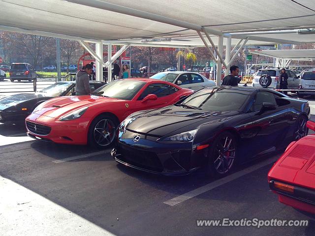 Lexus LFA spotted in Santiago, Chile