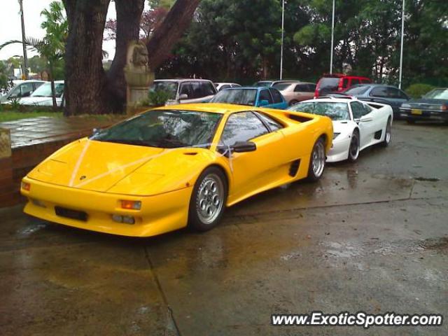 Lamborghini Diablo spotted in Sydney, Australia