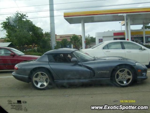 Dodge Viper spotted in Galveston, Texas