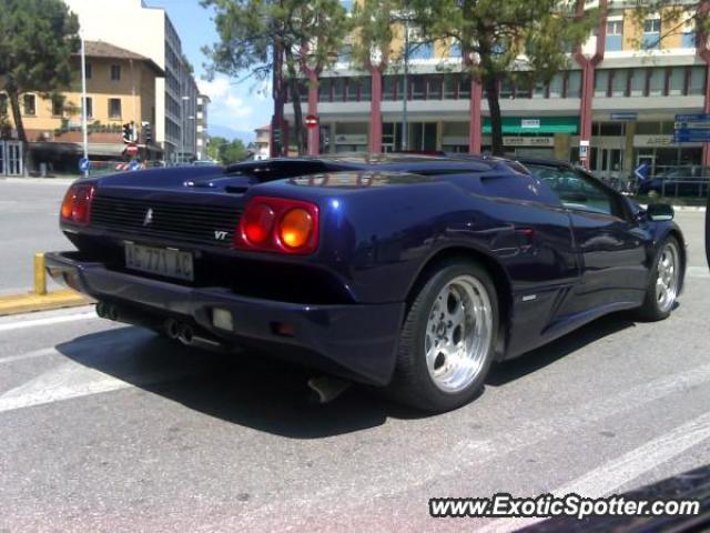 Lamborghini Diablo spotted in Pordenone, Italy