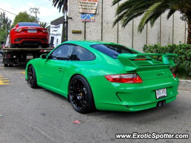 Porsche 911 GT3 spotted in Mexico DF, Mexico