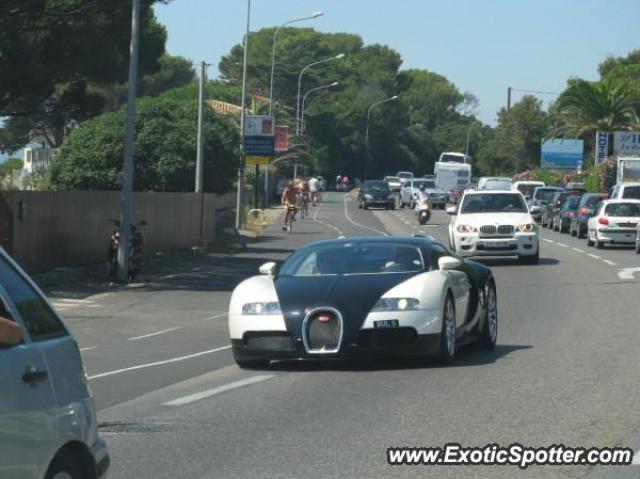 Bugatti Veyron spotted in Saint maxim, France