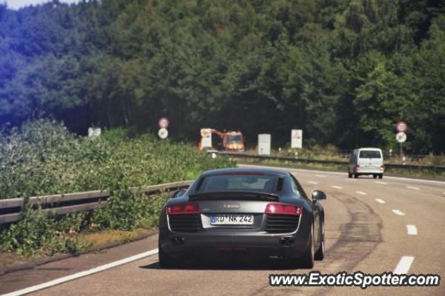 Audi R8 spotted in Highway, Germany