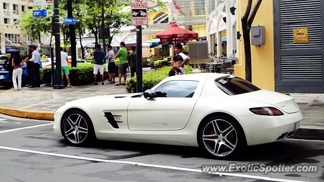 Mercedes SLS AMG spotted in Taguig City, Philippines