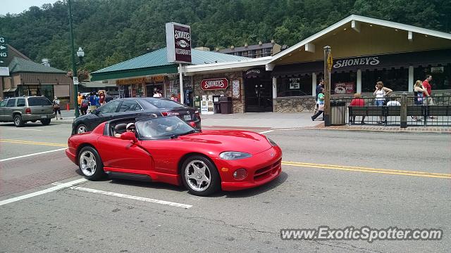 Dodge Viper spotted in Gatlinburg, Tennessee