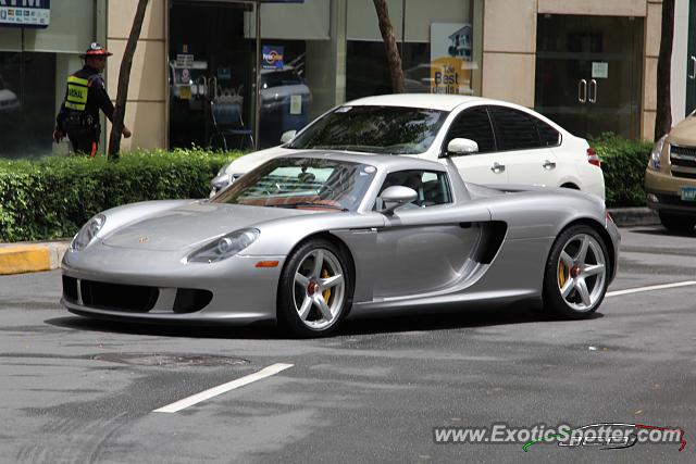 Porsche Carrera GT spotted in Taguig City, Philippines
