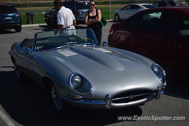 Jaguar E-Type spotted in Wenatchee, Washington