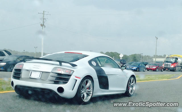 Audi R8 spotted in Destin, Florida