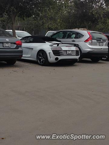 Audi R8 spotted in Lima, Peru
