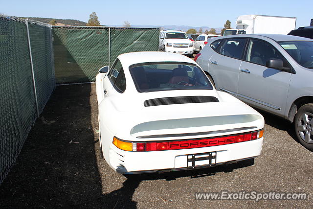 Porsche 959 spotted in Sonoma, California