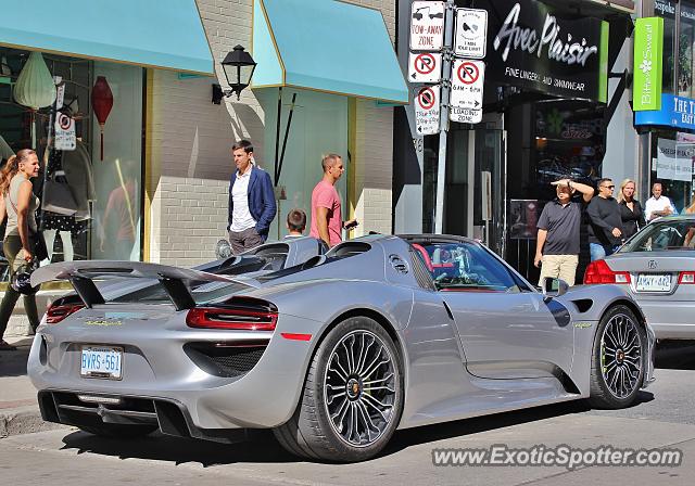 Porsche 918 Spyder spotted in Toronto, Canada