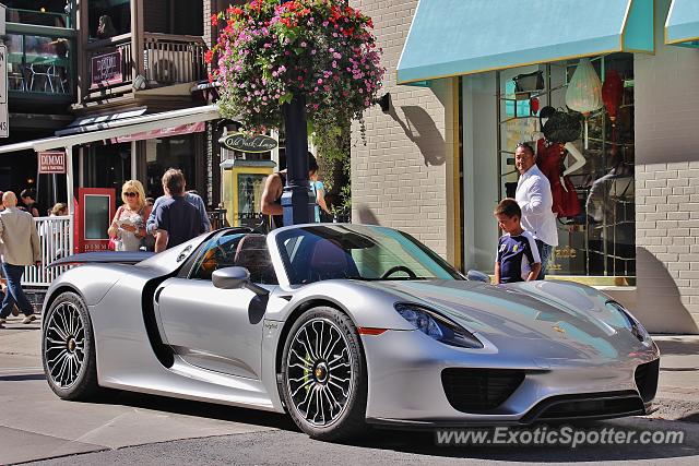 Porsche 918 Spyder spotted in Toronto, Canada