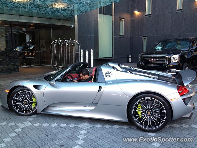 Porsche 918 Spyder spotted in Toronto, Canada