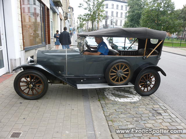 Other Vintage spotted in Brussels, Belgium