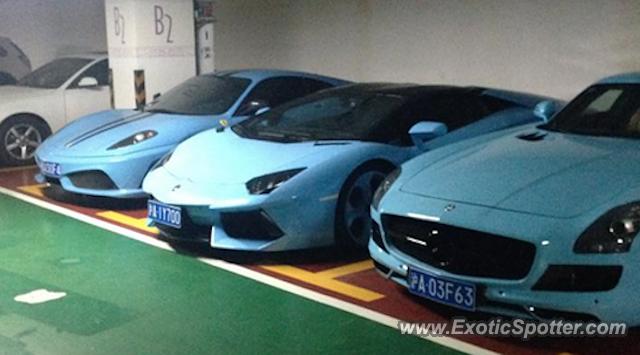Lamborghini Aventador spotted in Shanghai, China