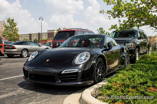 Porsche 911 Turbo spotted in Barrington, Illinois