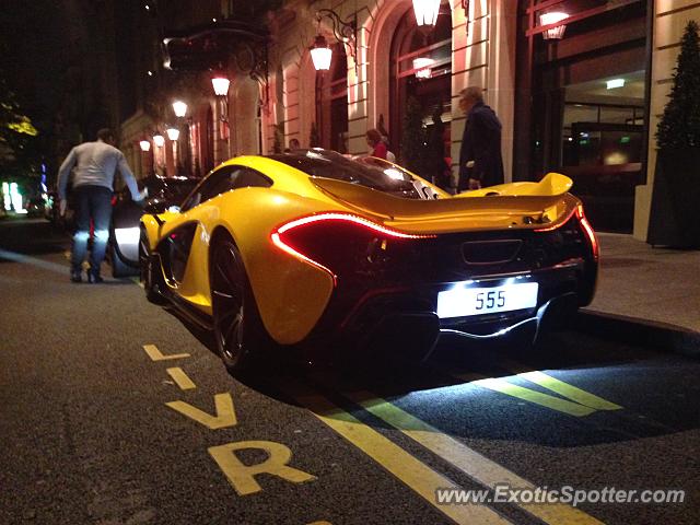 Mclaren P1 spotted in PARIS, France