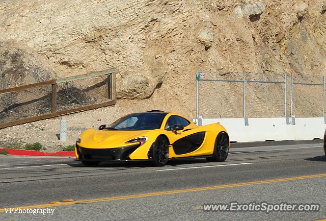 Mclaren P1 spotted in Costa Mesa, California