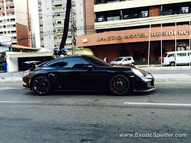 Porsche 911 GT3 spotted in Fortaleza, Brazil