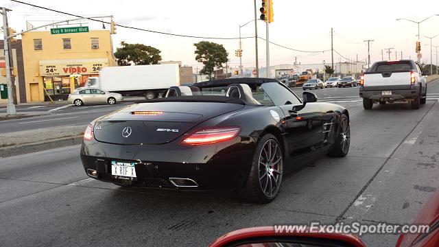 Mercedes SLS AMG spotted in Queens, New York