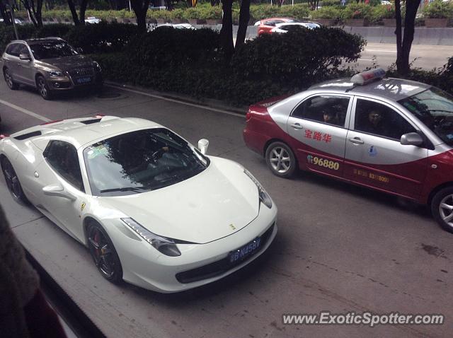 Ferrari 458 Italia spotted in Shenzhen, China