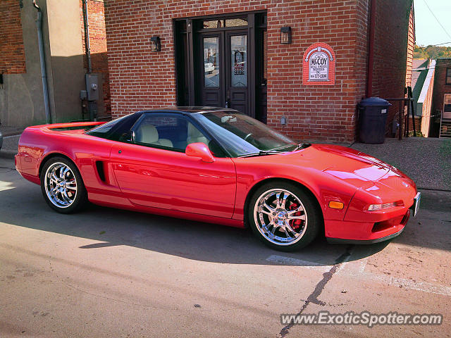 Acura NSX spotted in Galena, Illinois