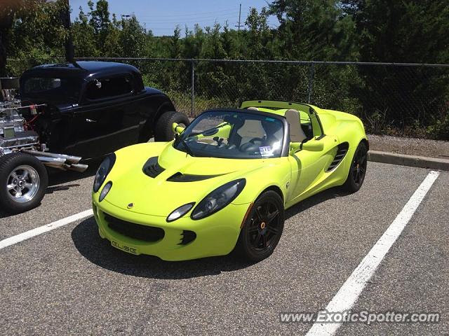 Lotus Elise spotted in Brick, New Jersey