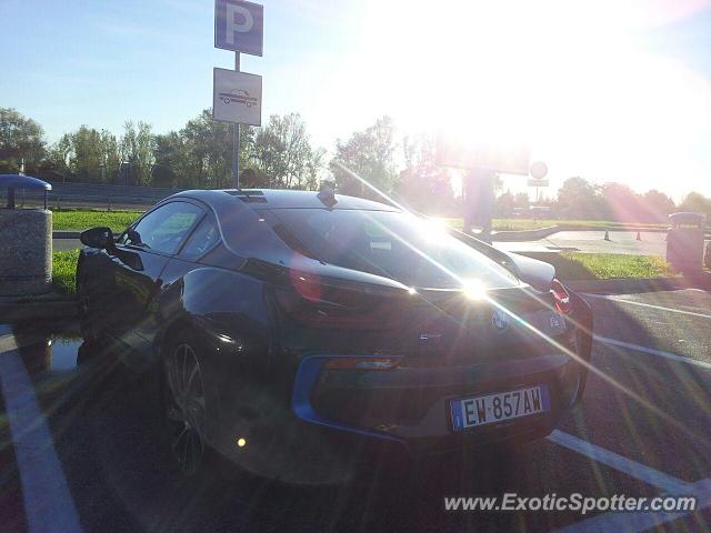 BMW I8 spotted in Treviso, Italy