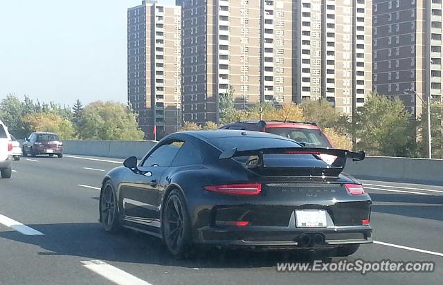 Porsche 911 GT3 spotted in Toronto, Canada
