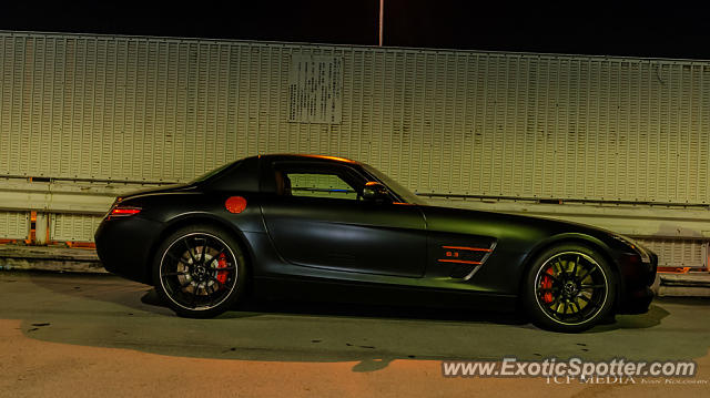 Mercedes SLS AMG spotted in Tokyo, Japan