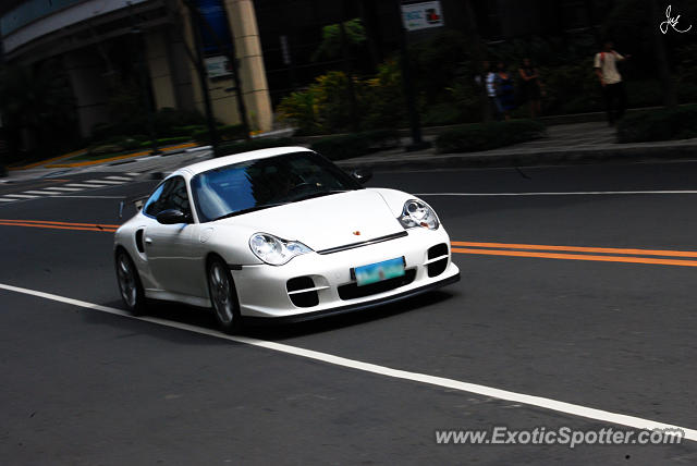 Porsche 911 GT2 spotted in Taguig City, Philippines