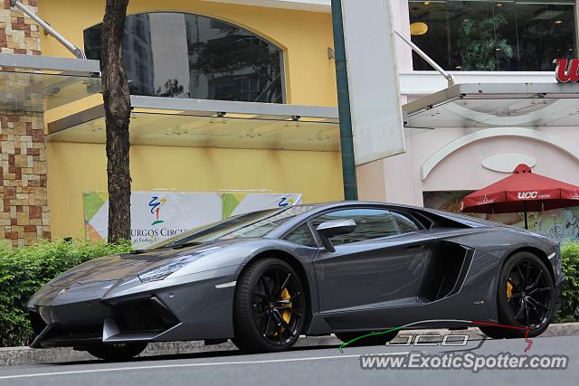 Lamborghini Aventador spotted in Taguig City, Philippines