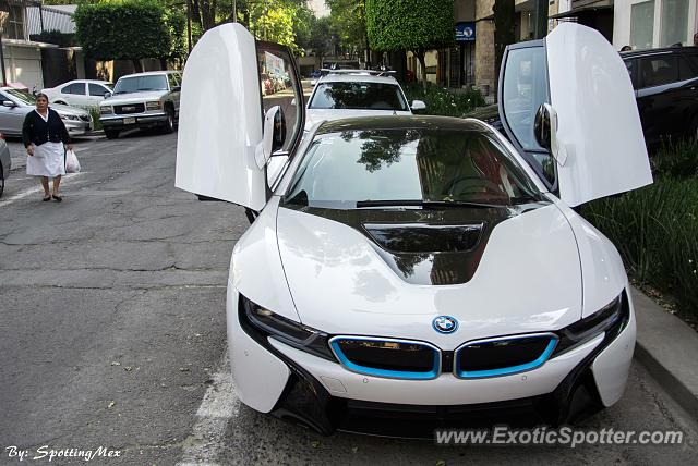 BMW I8 spotted in Mexico city, Mexico