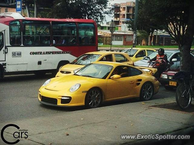 Porsche 911 GT2 spotted in Bogota, Colombia