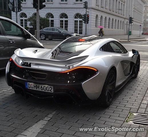 Mclaren P1 spotted in Düsseldorf, Germany