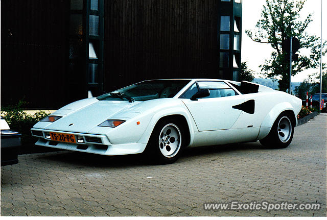 Lamborghini Countach spotted in Utrecht, Netherlands