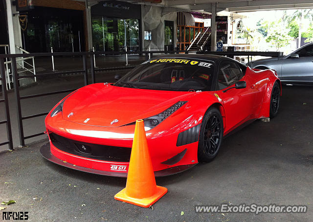 Ferrari 458 Italia spotted in Jakarta, Indonesia