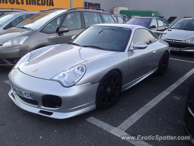Porsche 911 GT3 spotted in Brie cmpt robert, France