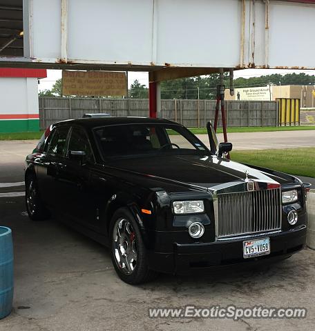 Rolls Royce Phantom spotted in Beaumont, Texas