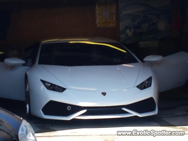 Lamborghini Huracan spotted in Auckland Central, New Zealand