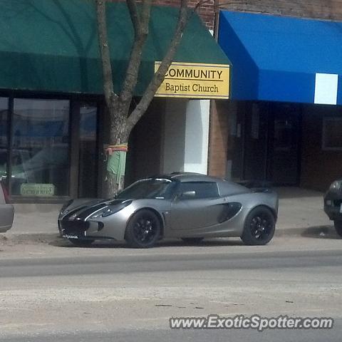 Lotus Elise spotted in Marion, Iowa