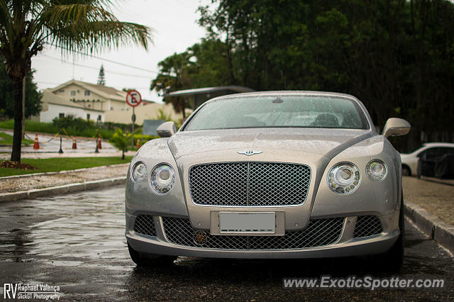 Bentley Continental spotted in Brasilia, Brazil