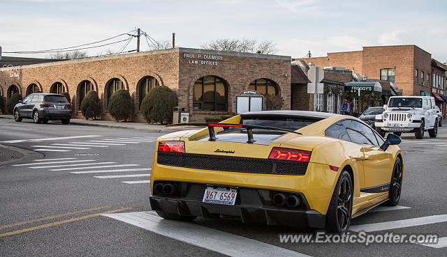 Lamborghini Gallardo spotted in Highwood, Illinois