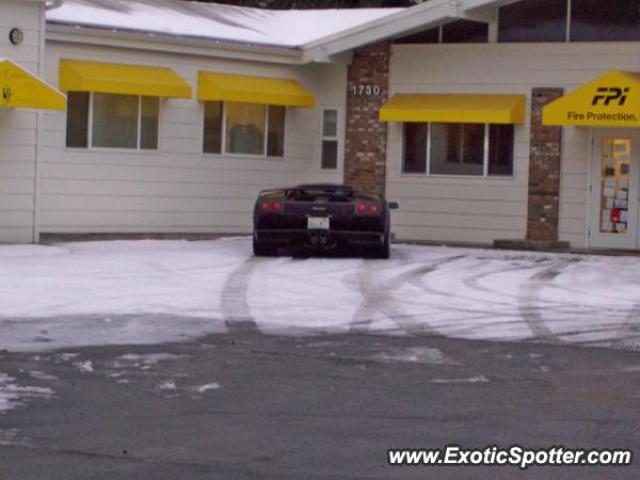 Lamborghini Diablo spotted in Everett, Washington