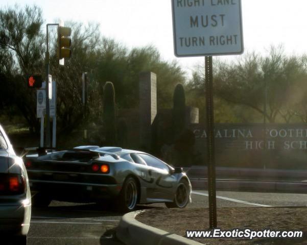 Lamborghini Diablo spotted in Tucson, Arizona